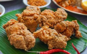 cara menggoreng ayam agar matang sempurna
